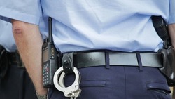 Белгородские полицейские задержали подозреваемого в незаконном хранении наркотиков мужчину